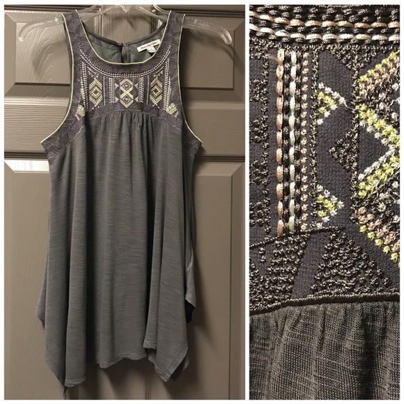 American Eagle Outfitters Tops - American Eagle Embroidered Top Size S
